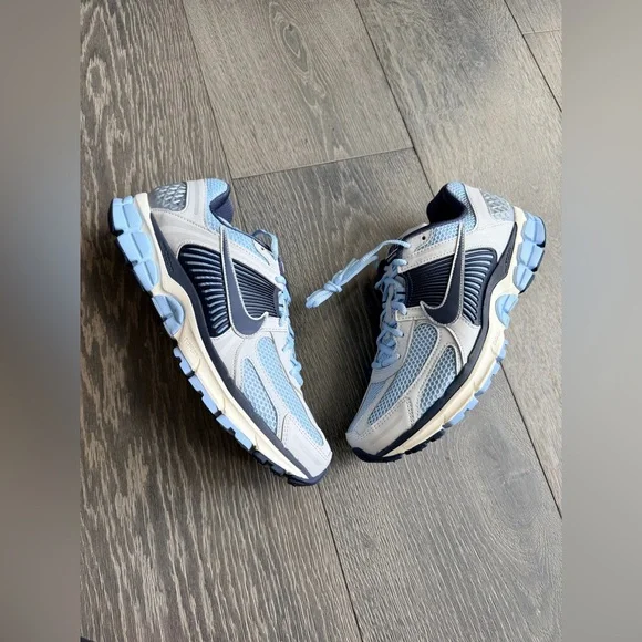 Nike Zoom Vomero 5 in Psychic Blue - Picture 2 of 11